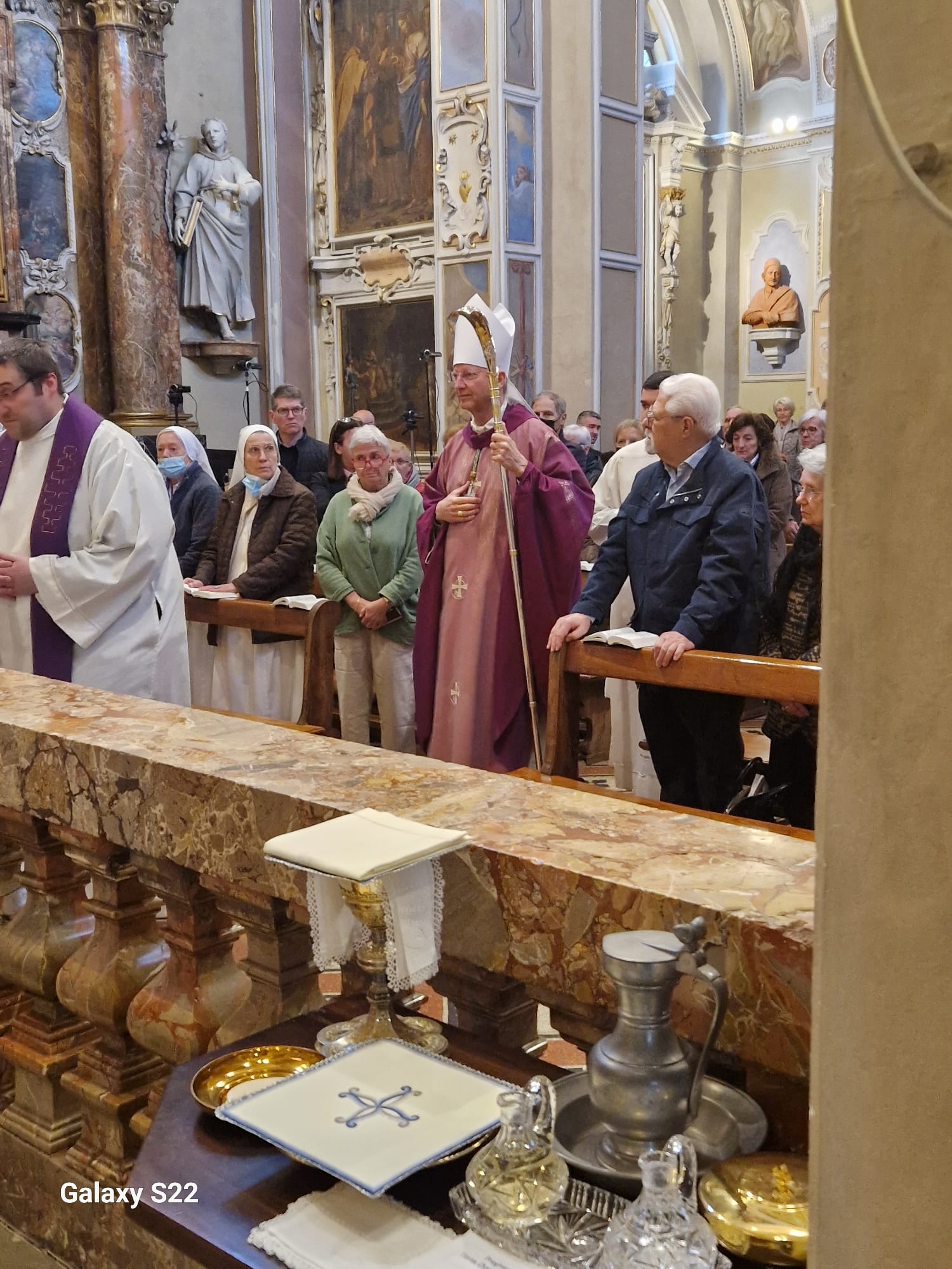 Il Vescovo Alain de Raemy pellegrino in Santuario